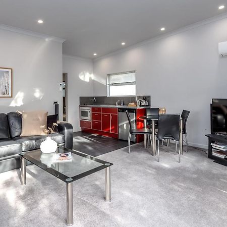 Two Four Cologne Villa Martinborough Ngoại thất bức ảnh