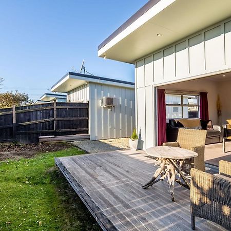 Two Four Cologne Villa Martinborough Ngoại thất bức ảnh