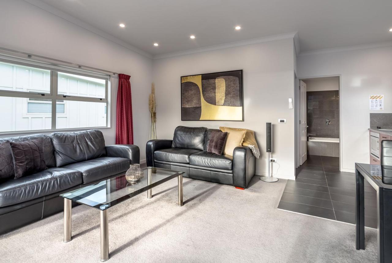 Two Four Cologne Villa Martinborough Ngoại thất bức ảnh