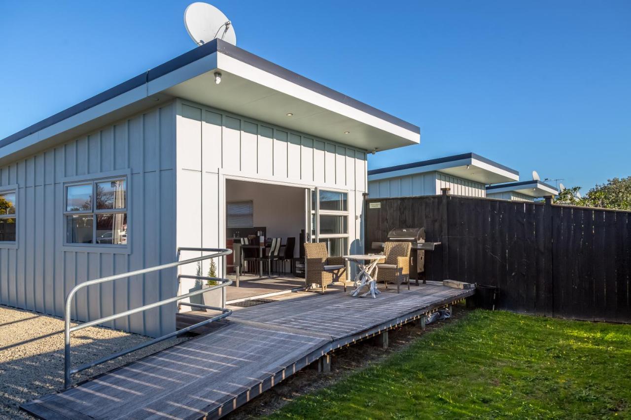 Two Four Cologne Villa Martinborough Ngoại thất bức ảnh