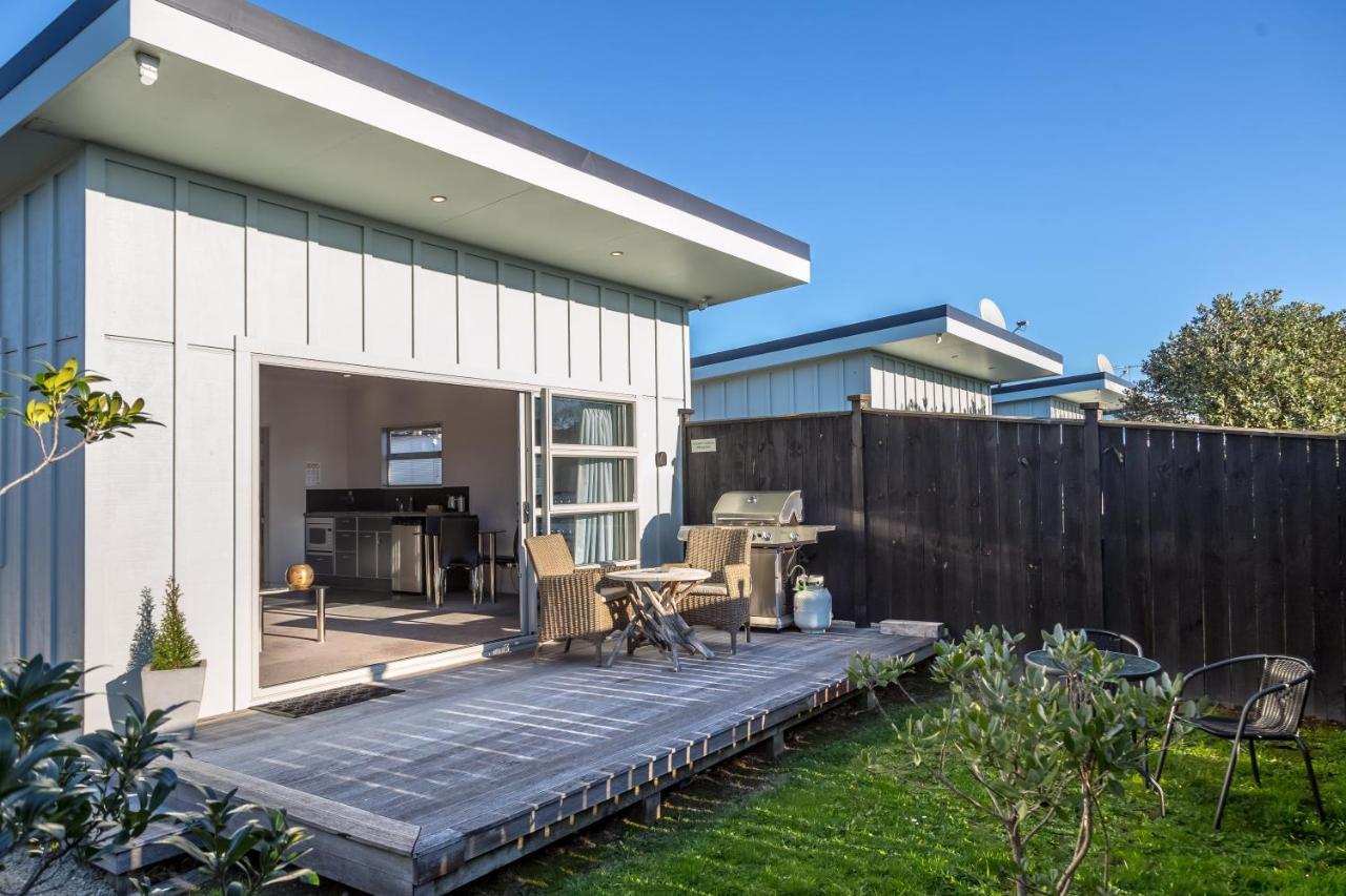 Two Four Cologne Villa Martinborough Ngoại thất bức ảnh